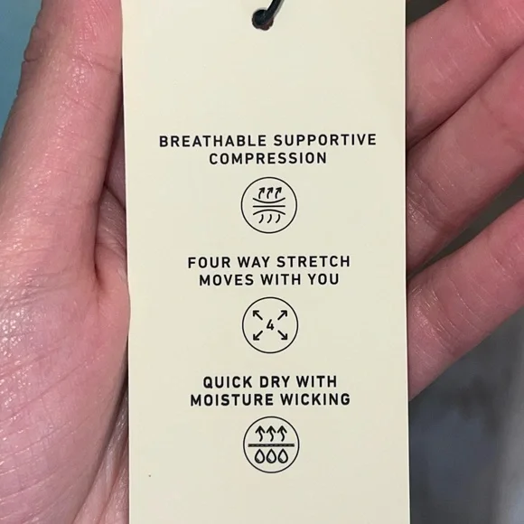 NWT FOREVER 21 SAGE GREEN SHORTS - Picture 2 of 4